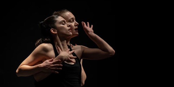 "Quando vem a taciturna de limiar em limiar o presente frágil" estreia no GUIdance © Alípio Padilha/João Octávio Peixoto