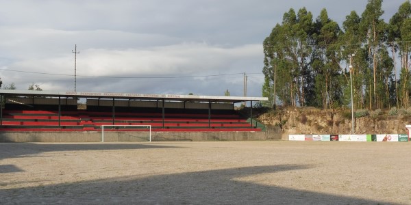Campo da Fraga, anfiteatro do Santo Estêvão, clube que vai avançar para a formação
