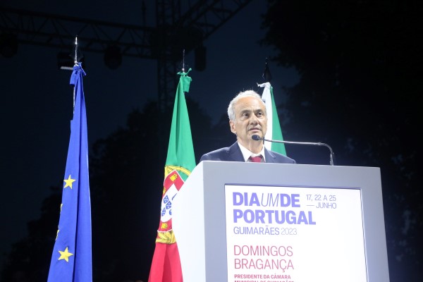 Presidente da Câmara Municipal, Domingos Bragança, na Sessão Solene
